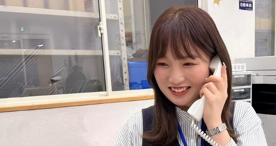 ご予約は「ご予約フォーム」またはお電話にてお申込みください。